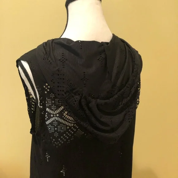 ✨Elegant beach/pool coverup😎 - Picture 3 of 5